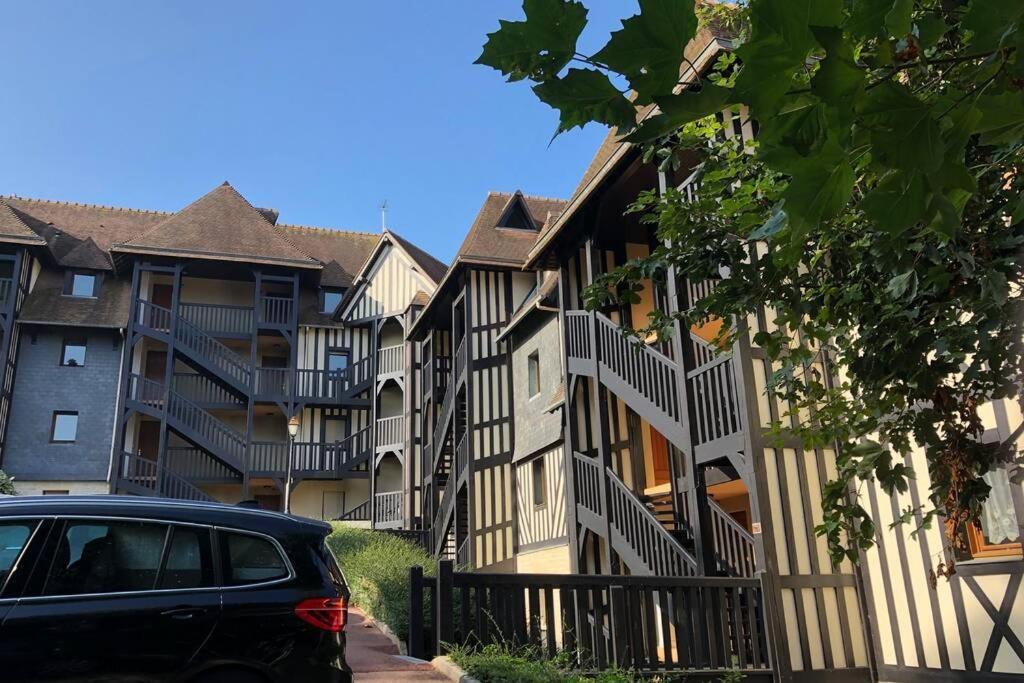 Deauville...Attitude Exterior foto