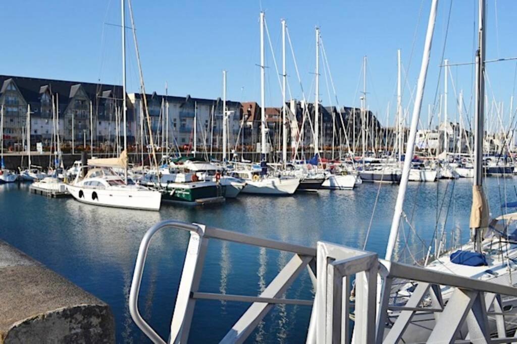 Deauville...Attitude Exterior foto